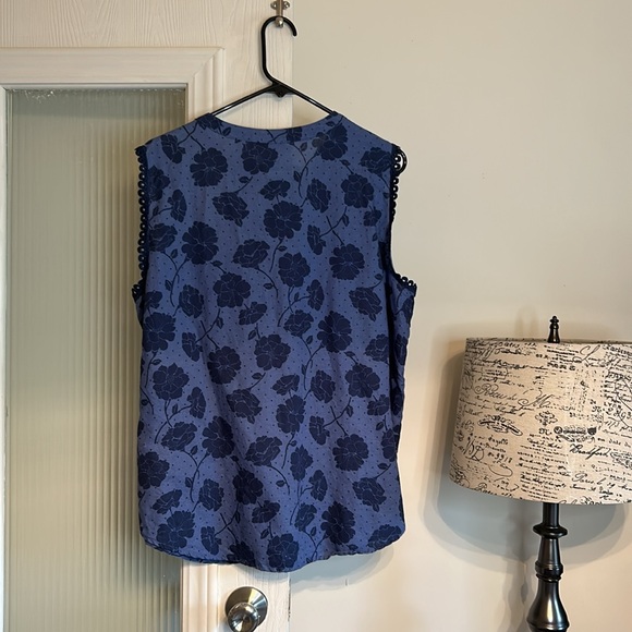 #A013 Liz Claiborne Linen/Cotton Sleeveless Top (XL) - Picture 3 of 6